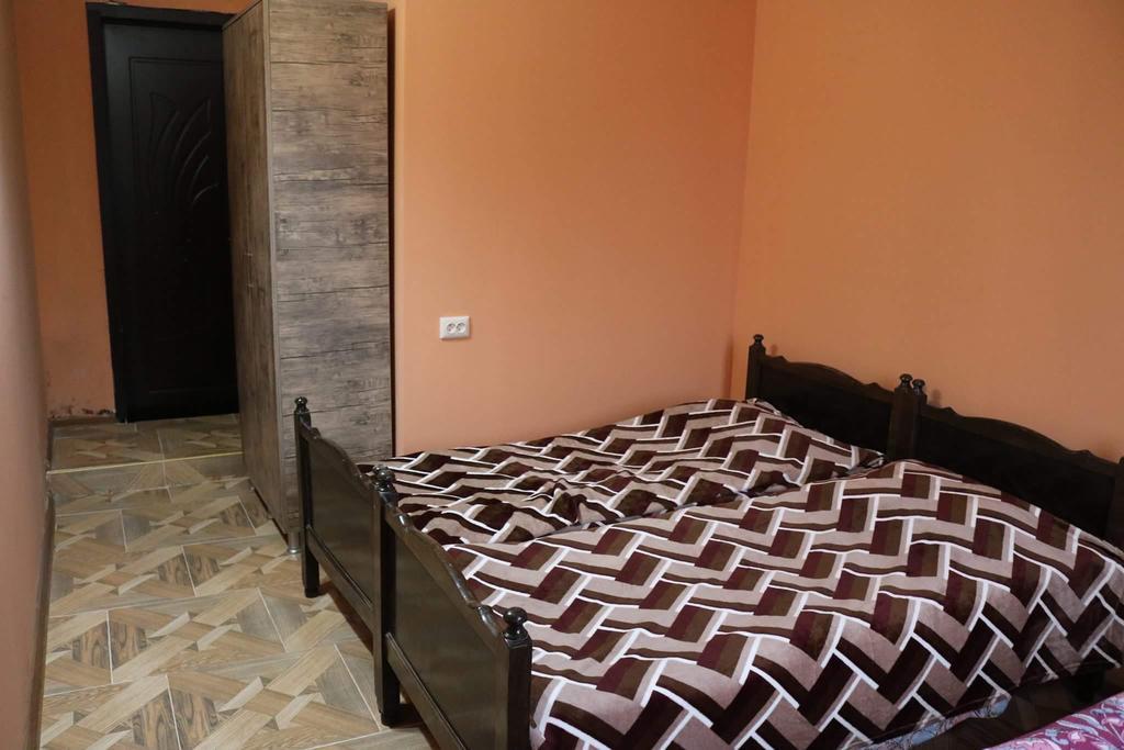 Guest House Barbi Koboeleti Buitenkant foto