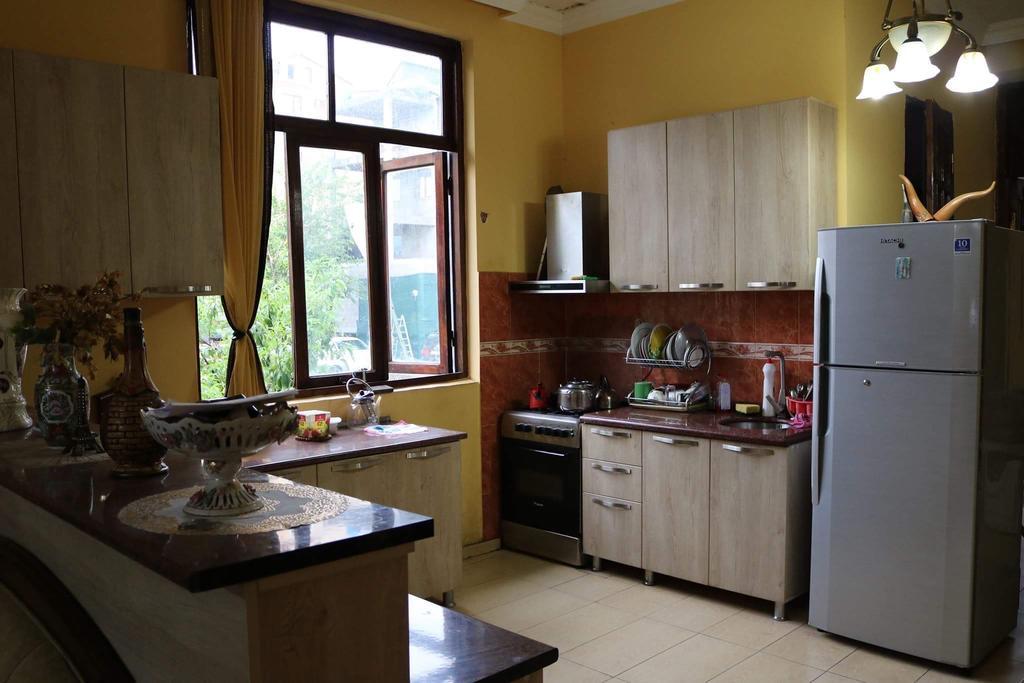 Guest House Barbi Koboeleti Buitenkant foto
